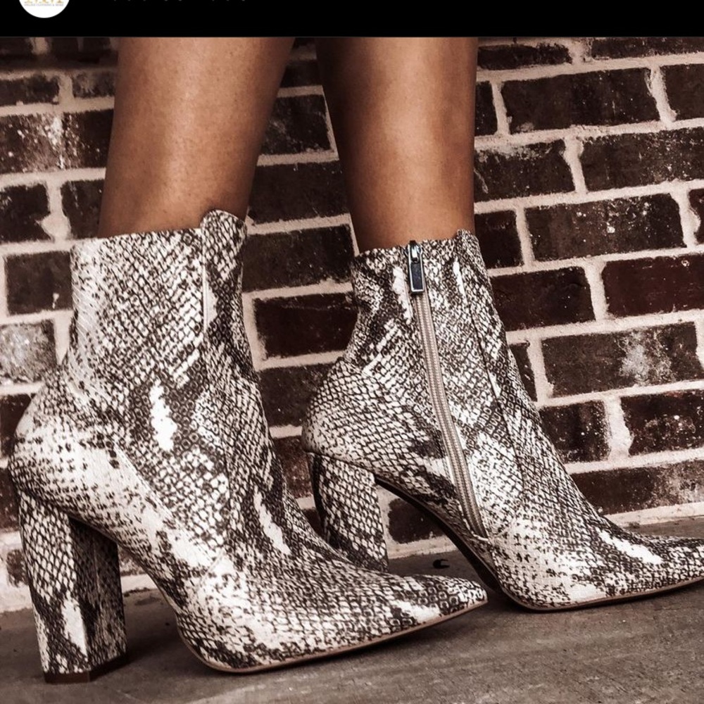 Snake skin booties - Size 10